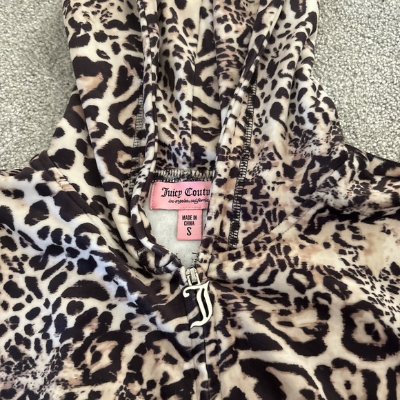 Viral Juicy Couture Leopard Print Hoodie and Shorts Set - Picture 6 of 6